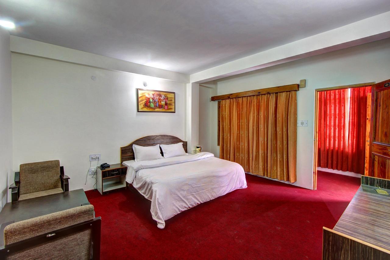 Hotel Monarch Residency Manāli Esterno foto