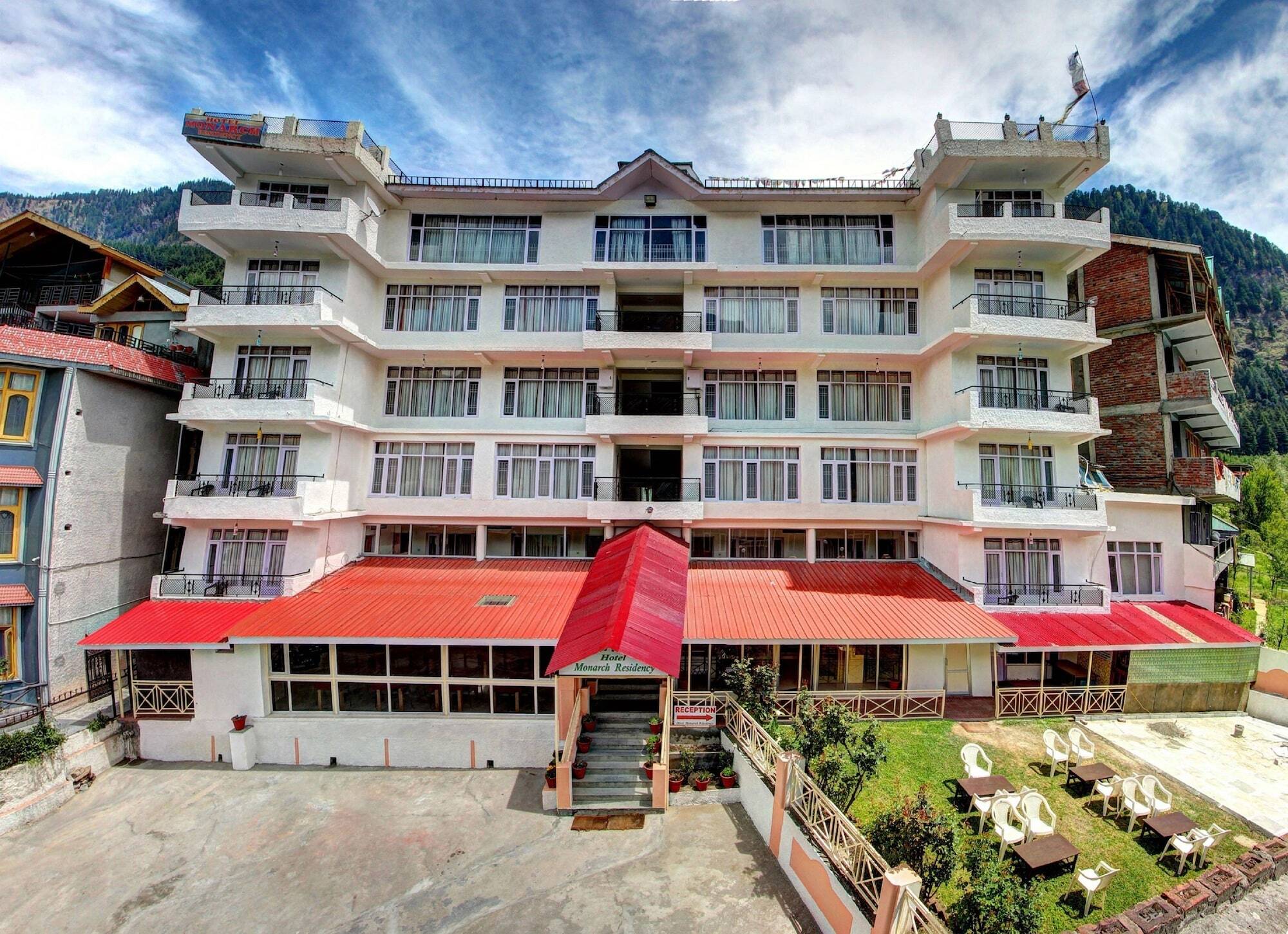 Hotel Monarch Residency Manāli Esterno foto