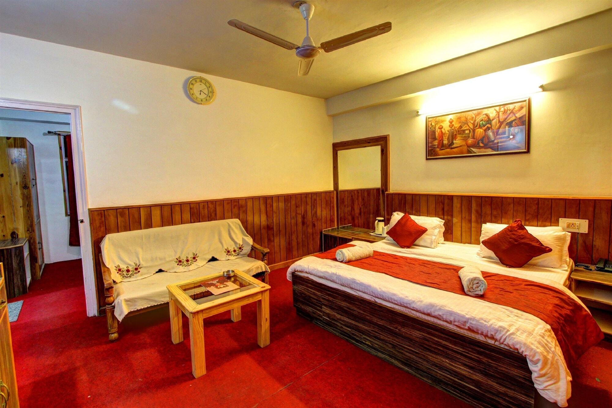 Hotel Monarch Residency Manāli Esterno foto